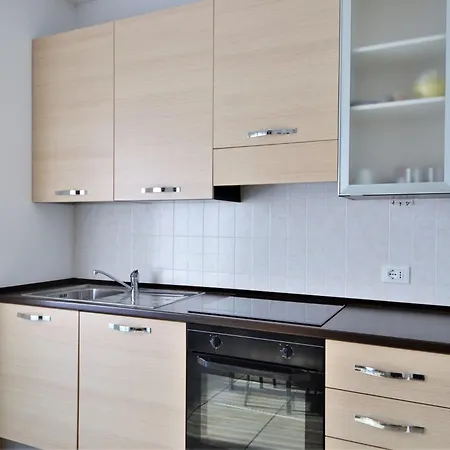 Apartment Simplistic In With Balcony Terrace Dervio