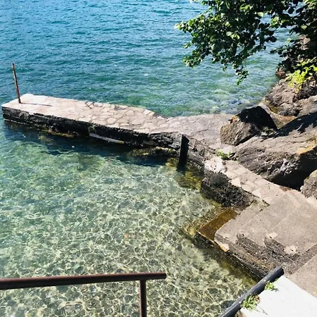 Simplistic In With Balcony Terrace * Dervio