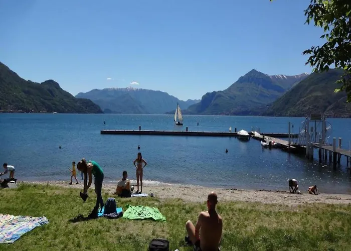 公寓 Simplistic In With Balcony Terrace *