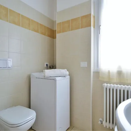 Apartmán Simplistic In With Balcony Terrace