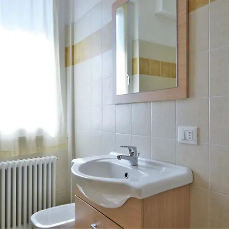 Apartmán Simplistic In With Balcony Terrace