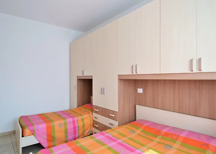 Διαμέρισμα Simplistic In With Balcony Terrace Ντέρβιο