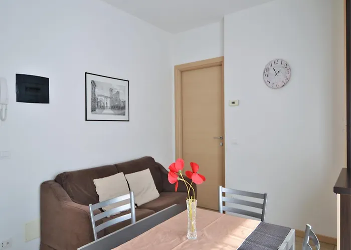 Διαμέρισμα Simplistic In With Balcony Terrace Ντέρβιο