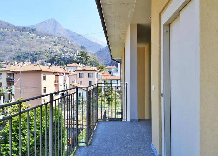 Simplistic In With Balcony Terrace Lejlighed